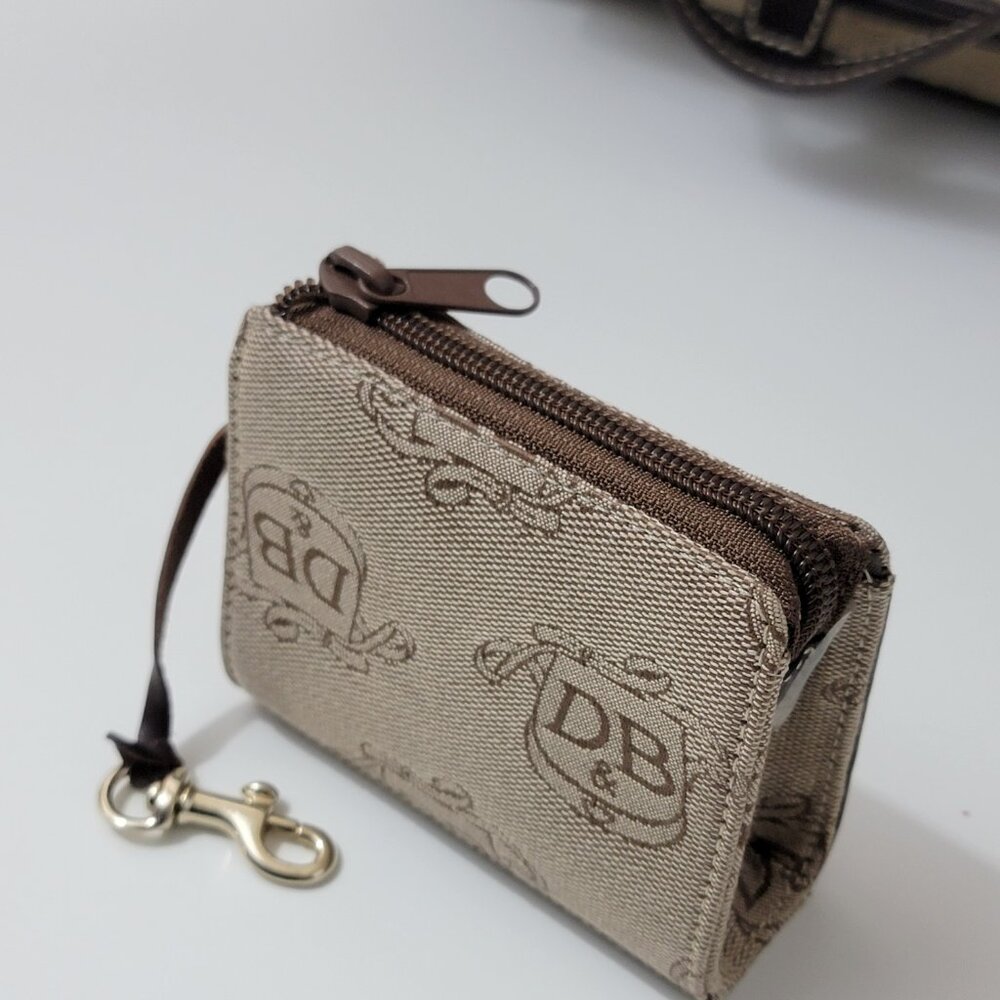 Dooney & Bourke DB Signature East West Tote Set Bag Wallet Keychain Purse - Picture 5 of 10